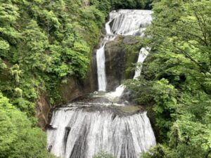 6月の袋田の滝の全体